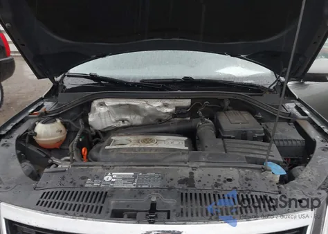 2009 Volkswagen Tiguan S from USA, damaged, VIN WVGAV75N39W003838